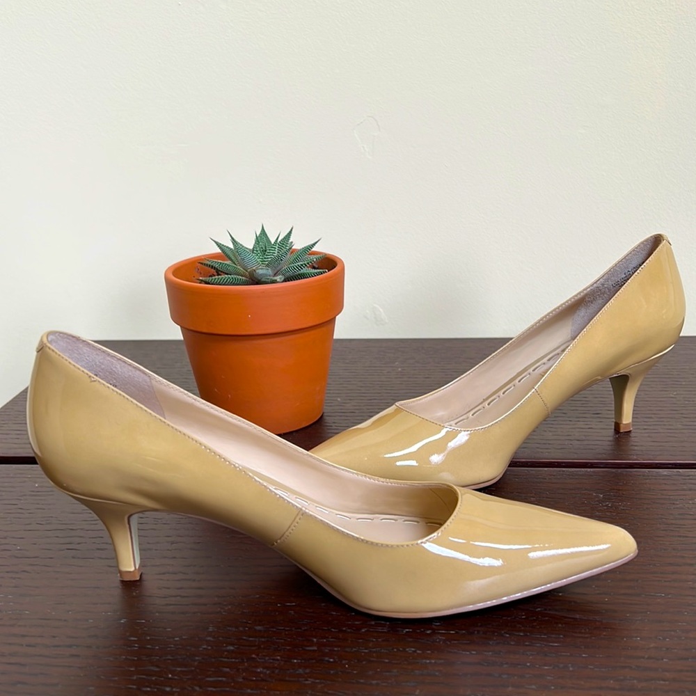 Ladies shoes NWT (Enzo Angiolini) size 71/2 M